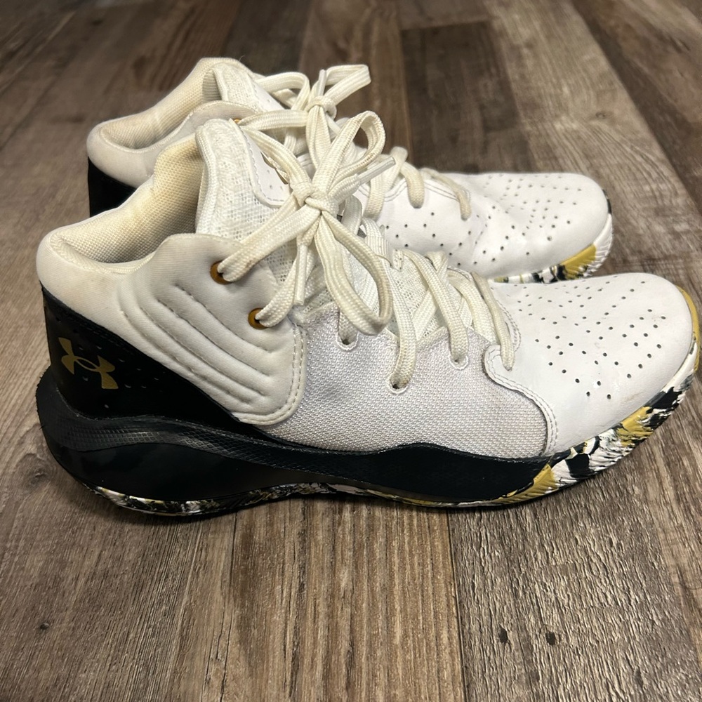 Under Armour boys basketball shoes